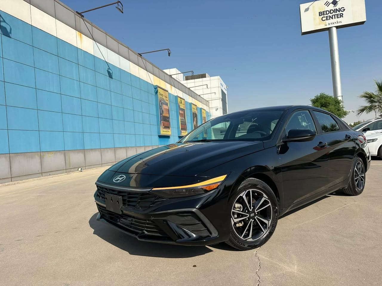 HYUNDAI ELANTRA SEL
هوندا النترا
موديل 2024 
الضرر- ( جملغ امامي فقط) 
بدون ايرباك (ماطاك)
السعر 136 ورقه بدون رقم
موصفات  
بصمه 
تشغيل عن بعد 
شاشة ايباد متصل 
ويل كروم 
لايت زينو
رادار امامي 
رادار خلفي 
رادار جانبي 
كاميرا 
تحكم ستيرن
بي بعد اهواي موصفات 
العنوان اربيل - معرض اربيل كارس
☎️*********** أربيل, العراق
