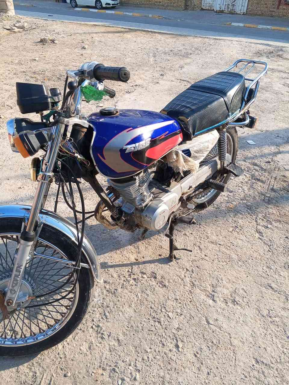 اربعه كير تايكر مديل 21للبيع دراجه خير من الله بيه بدايت دخان فقط سعر 600بيه مجال اوراقه موجوده ***********

