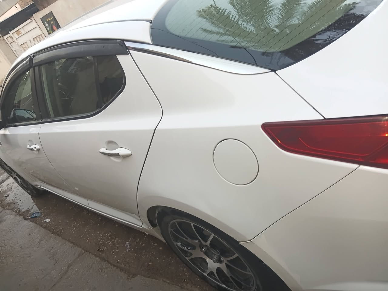السلام عليكم
كيا اوبتما 2014 خليجية  فول لفول مواصفات عده  بانوراما بصمة ترحيب مري شفط كامرة حساسات تبريد قطعتين كشنات جلد  ويل كب باسمنة رقم بابل مشروع وطني  محرك 2400  السيارة بيهة فقط صبغ جاملغ السائق   والباقي مكفول كير محرك  السعر 33
‏العنوان : بابل 
‏الاتصال :***********
