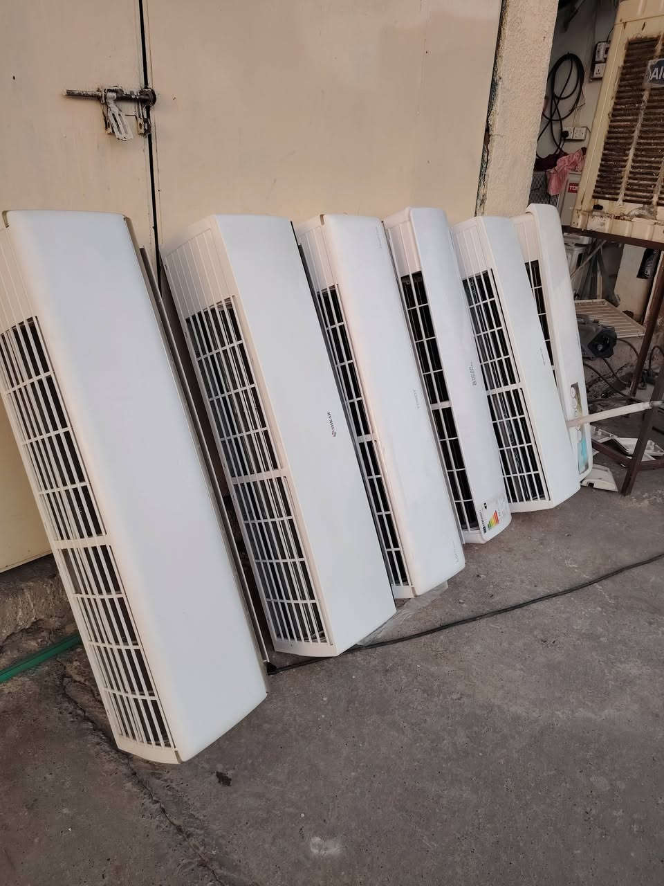 لكل من يبحث عن التبريد القوي والجودة العالية بأسعار مناسبة، وصلت لدينا الآن وجبة ممتازة من السبالت المستعملة (نظيفة جداً وبحالة الفابريكة).
​✨ مميزات الوجبة:
​ماركات عالمية وأصلية معروفة بالتحمل وقوة التبريد.
​سعات مختلفة تناسب كافة المساحات (1 طن، 1.5 طن، 2 طن، وغيرها).
​مفحوصة ومجربة 100% وجاهزة للتركيب فوراً.
​أسعار تنافسية تناسب الجميع.
​📍 العنوان: [موصل الجانب الايمن قرب جامع الامام محسن _شارع قلعة باشطابيا ]
📞 للتواصل والاستفسار: [*********** /الواتساب *********** ]
🚚 يتوفر توصيل / تركيب: [مقابل اجرة ]
​سارع بالحجز، الكمية محدودة! ❄️✨
