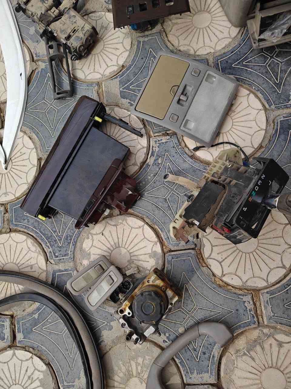 ادوات ملكه • غرفه رصاصيه كامله • مطريات