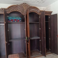 غرفة نوم • ماليزي • ٤ بيبان
