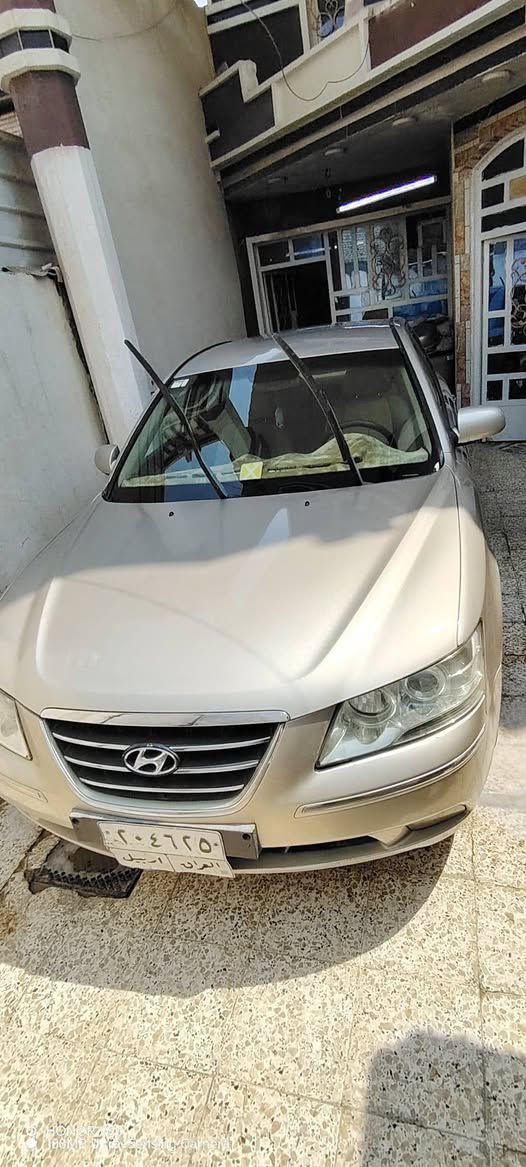 سلام عليكم سوناتا للبيع موديل 2009 أمريكي طخته بل جاملغ لمامي بدون دواخل مكينه 2400 دوش سياره تخم تاير جديد صدر جديد تبريد ثلج كهربايات كامله بيه صبغ حزام جمالي رقمه ربيل بسمي سياره جاهزه مال جني  ويل 17 فول موصفات  لسعر 92 وبيه مجال لهاتف ***********

