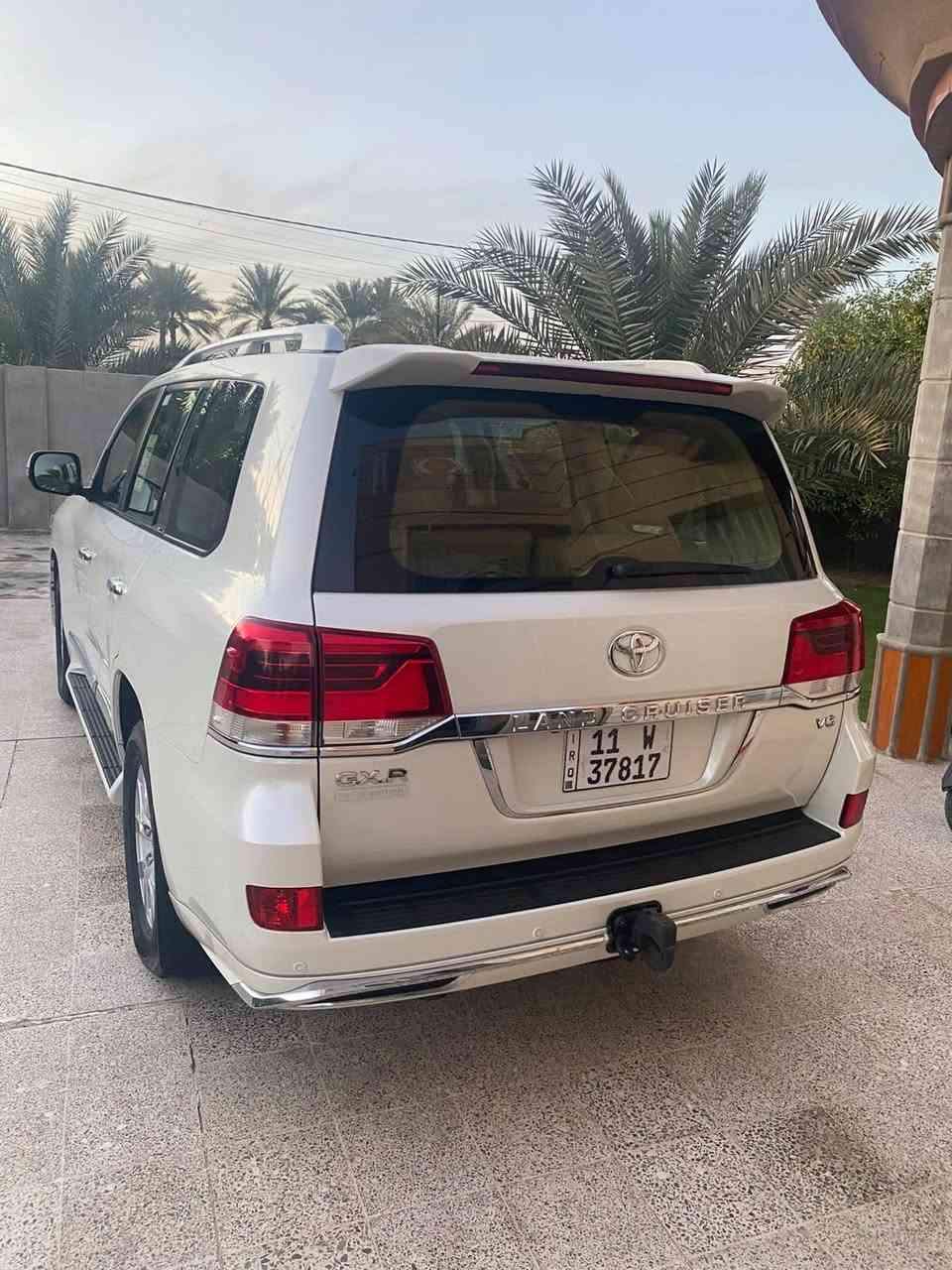 السلام عليكم للبيع لاندكروز ٢٠١٧ بريم كفاله عامه محرك ٦ ماشيه ١٤٠ بأسمي تحويل مباشر السعر ٤٧٠ $ وبيها مجال مكاني الرمادي للاستفسار  ***********
