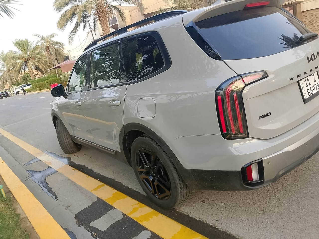 السلام عليكم كيا تولرايد 2023 فول بانوراما X لاين حادث موضح ب صور ماشية ٤٠ الف كيلو مكان السيارة الكاظمية السعر 29,000$ هاتف ***********/***********
