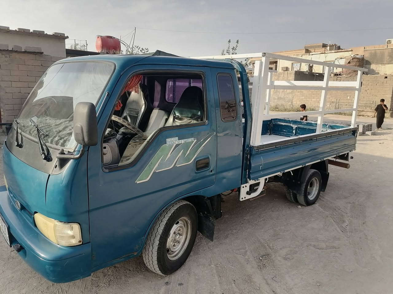 سلام عليكم كيا فونتيره للبيع الموديل 98  جاهزه لشغل سنويه بسمي رقم نكليزي بصره تحويل ثاني يوم كير مكينه شاصي كفاله بيع مستعجل العنوان البصره القرنه السعر (60) وبيه مجال بدي لاخياس ولا متعوبه اتصال على رقم (***********)
