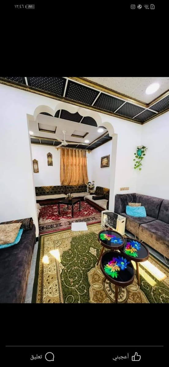 بيت في الملايين الثانية تقطيع الجندول                              المساحه 124م                                                      الواجهة7.750                                                      متكون من غرفيتن نوم +استقبال و هول+مطبخ                    للاستفسار على هذا الرقم ***********

نص مكتوب في الصور:
- أعجبني تعليق
- ١٢:٤٦ | ٨٥
- أعجبني
- تعليق
