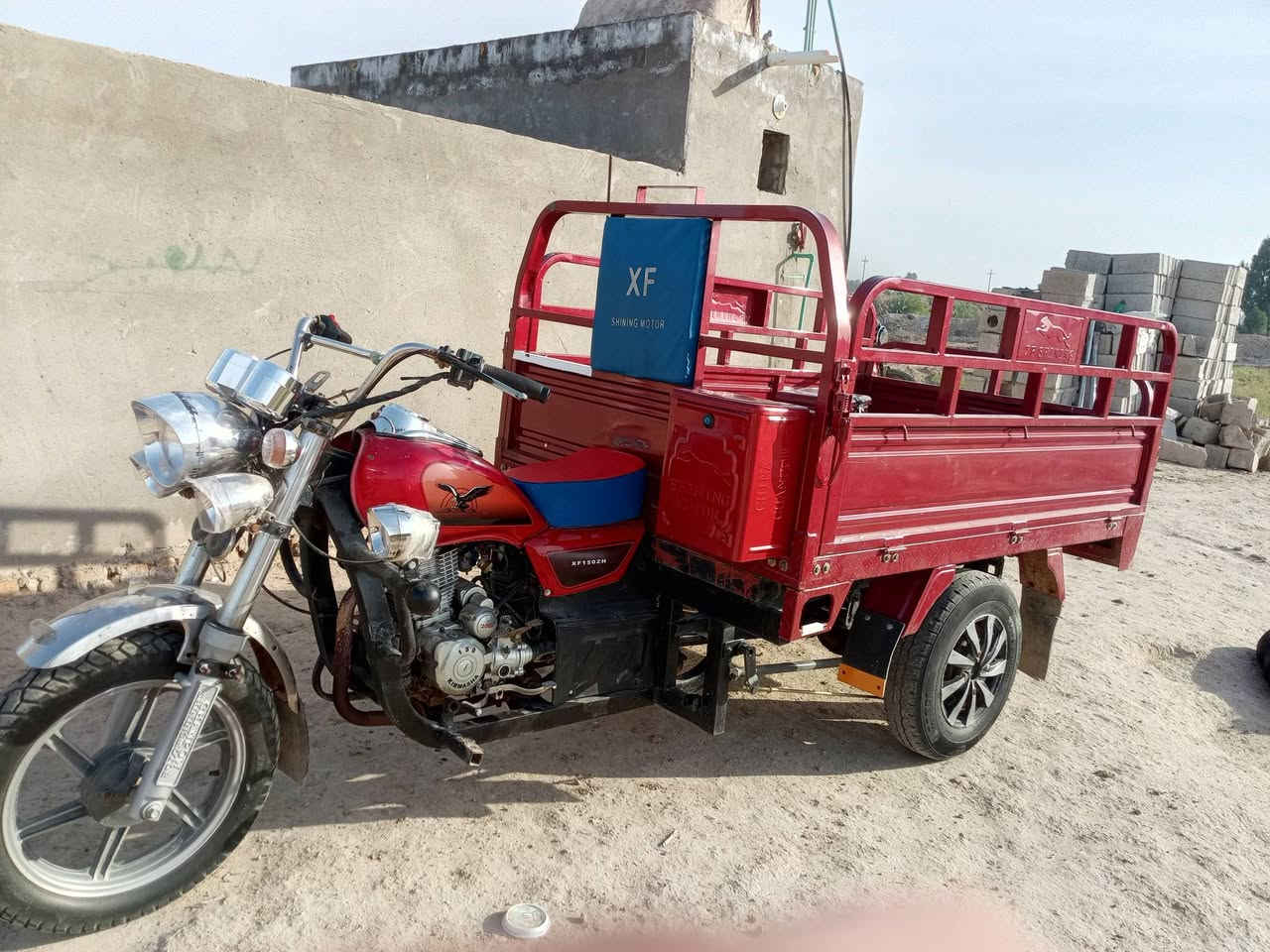 سلام عليكم ستوته صقر للبيع نضيفه رقم سنويه محرك 23
 ديوانيه الحمزه شرقي سعر مليون ونص وبيه مجال مستعجل ع بيعتهه هاذا رقمي ***********
