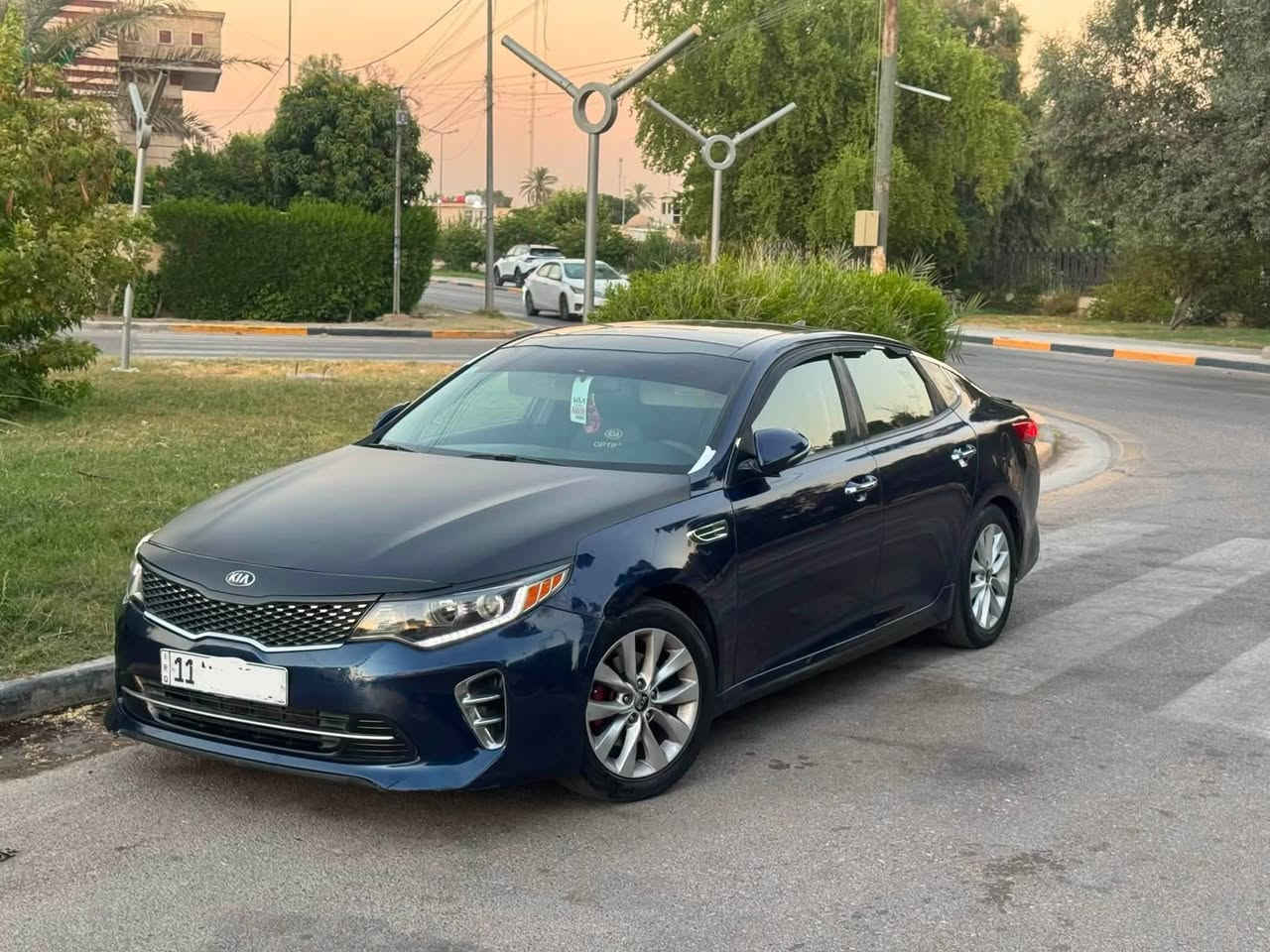 السعر ؛ 116 ورقة فقط
اقرة تفاصيلهة كاملة واتصل علية علمود تفتهمهة 

كيا اوبتما 2016  وارد أمريكي حادثهة ٣ قطع خلفية وجاملغ امامي ايمن مصبوغ اثر طخة خفيفة بلا ارباك سليم يعني 

رقمهة بغداد مشروع وطني أنكليزي سنوية لل2030 

مواصفات الـ EX

رقم مميز 💕

بانوراما 

بصمة 

أشارة ترحيب 

 كشنات جلد +تدفئة + تبريد + خزن ميموري 

داخل صاج ملكي 

تحكم ستيرن اكيد جهتين مثبت سرعة 

ماشية ١١٠ الف 

قطعتين تبريد 

اشاير مري + شفط 

شاشة وسطية 

تدفئة ستيرن 

وضعيات قيادة 

رادار خلفي  جانبي 

تبريد منفصل بيانو 

لايتات امامي + خلفي كلة LED

مري قلاب وي ال بگ 

مكينة جديده بيها بنزلها حاويه 

گير مكفول 

تبريد ثلج 

📌ملاحضة بيها شاشه مسجل مكسوره بس تكنك وشغل عادي وكارت تحكم الكرسي سايق طكت فيشه ماته  وبوربرن بيها امامي فقط 

باقي سيارة جاهزة شغل واطلع وين متريد 

وسيارة حلوة وهاي  صور واضحة ونفسهة بل واقع 

البنيد مغلفة لان شوي أچلح وللجمالية يعني 

مكاني تقاطع درويش 

*********** 

سعرهة 114ورقة مجالهة كلش قليل
