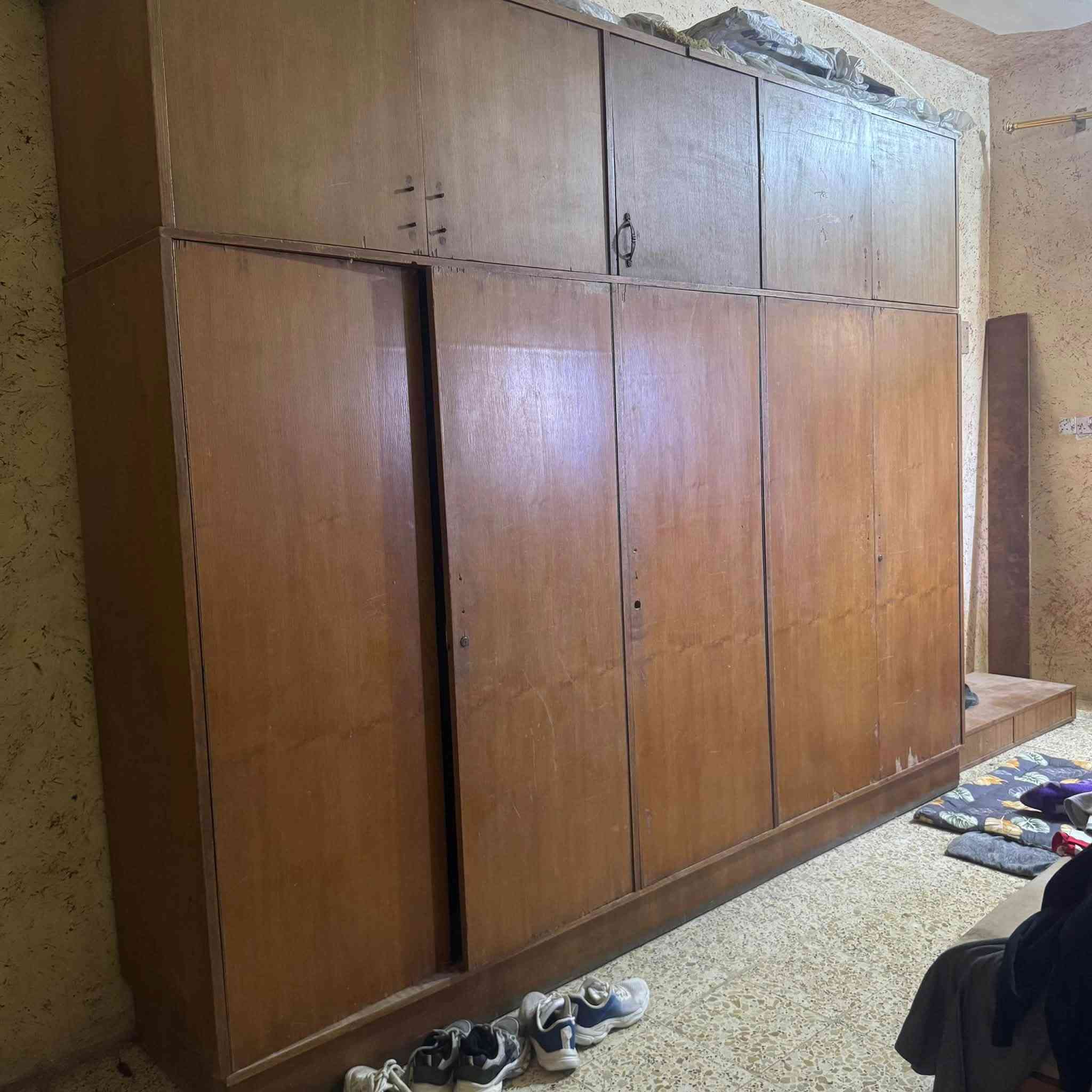 السلام عليكم غرفة نوم صاج اصلي تكمه عايزها صبغ السعر 250 الف مكاني بغداد الحسينيه
