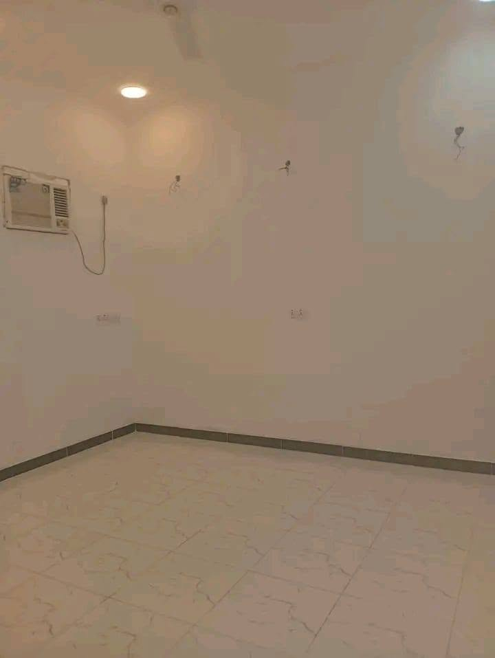 السلام عليكم 

بيت للبيع _  زراعي _كاع عامر حامي ال شمال 

مساحه البيت _100 متر مربع 

يتكون _ غرفتين _صاله _مطبخ _استقبال 

للاستفسار الاتصال على الرقم ***********

تابع الصفحة لتصلك جميع العروض

مستعدون لعرض وتسويق عقاراتكم ماعليكم سوئ أرسال التفاصيل علئ الخاص
