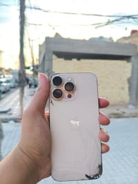 آيفون 16 برو ماكس • ٢٥٦ • ظهره مكسور