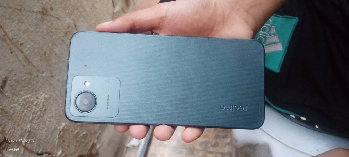 السلام عليكم تلفون ريدمي سي 35
جهاز نضيف ومابي شي مجرد بي فطر بل شاشه 
سعر135وبي مجال عنواني بغداد شعله 
الاستفسار على رقم ***********
