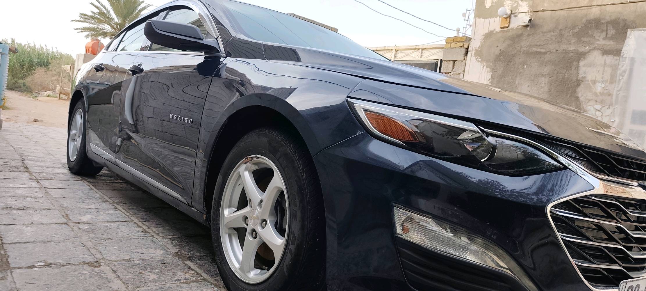 تفاصيل السياره 2018 مرغوبه 1500 تيربو حادثه بامريكا فقط دعاميه بالعراق جاملغ الايمن الامامي والسياره ابيعها على شوف العين يعني ما ابيع على الصور اللي يريد يشتري يشوفها ويقنع ابيعه والسياره باسمنه رقم الماني نجف فول مواصفات

عدا الفتحه تحكم ستيرن جهتين بعد مواصفات الماليبو الناس تعرفهم اي واحد يطب على اليوتيوب يطب شو وين يعرف

مواصفاتها لان مواصفاتها کلش هوای خمس بصمات السياره اربعه بیبان وبصمه تشغيل وبصمة الجنطه الجام كله اوتو

شاشه اعطال سیاره بلاد كار بلاي يعني تربط موبایل نفسيته يصير بالشاشه تصفح

فيس تيك توك حسب البرامج اللي هو يختارهن يظهرن بالشاشه والسر88 وبيه مجال