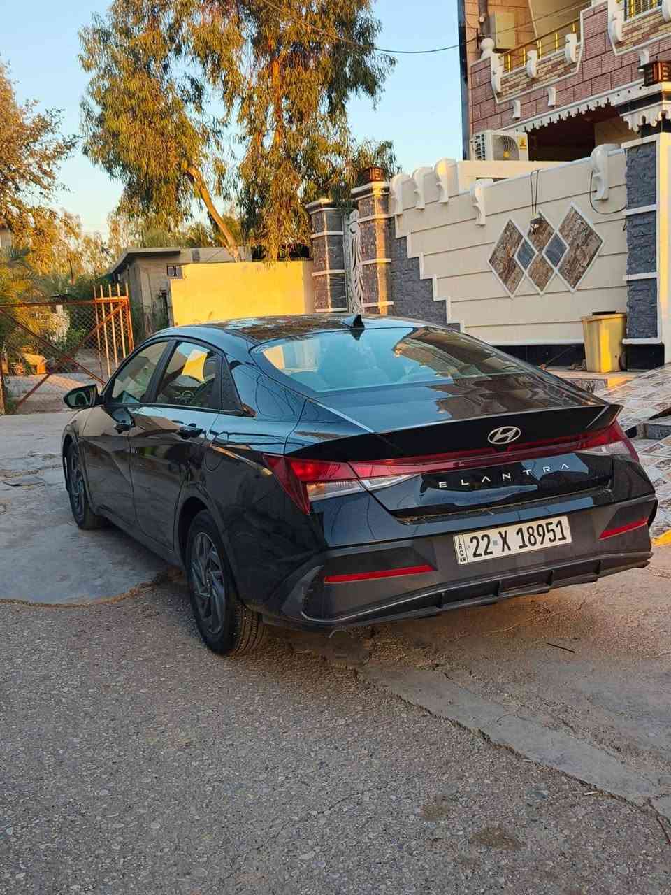 السلام عليكم
النترا موديل 24 رقم أربيل الدولي
للبيع او مراوس حسب القناعه
محرك 2000 دوش ضرر جاملغ وبنيد مبدل بلادي 
 ماشيه 15 الف 

1_ بصمه تشغيل + بصمه أبواب + جنطه بصمه
2_ شاشه متصله ديجيتال
3_ تحكمات ستيرن جهتين
4_ رادار امامي + تحديد مسار + رادار خلفي وجانبي
5_  توقف ذاتي + مانع تصادم
6_ تبريد بيانو
7_ ٣ انظمه قياده ( نورمال  سبورت  سمارت)

مكانها ديالى
موبايل ***********
