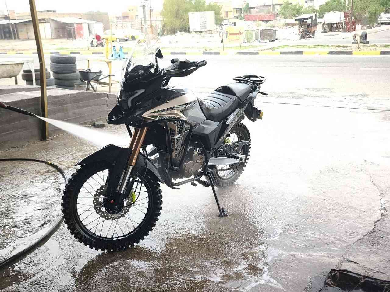 سلام عليكم
دايوان ادفنجر 300cc

دراجه ماشيه 100كيلو فقط. من المعرض للبيت 

دراجه هية زيرو بعدها 

وابسم الشركه معرض القمة بشارع فلسطين 

عليها صالنصة SCاصليه وصالنصة البلاد موجودة بعدها حته مشادها

دراجه شخط مابيها بلمعرض 

دراجه جوة سعرها بهواي بسبب الستعجال بلبيع 

سويجين لوحات انكليزي سنوية جديدة وما اتعب ابسم المعرض 

مصار كم يوم نازلة سبب البيع ضرف 

((سعرها مناسب))((مكان بغداد الحسينية))  

تفاصيل اكثر ((***********)) مو شراي لا تعبني الشراي يتصل او خاص
