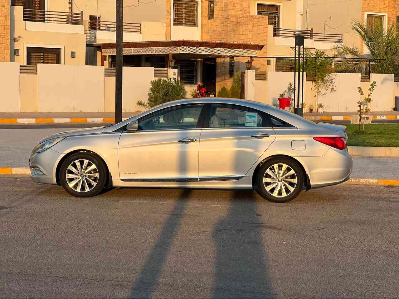 سوناته مضلع ١٤ خليجي 
محرك ٢٤٠٠ دوش 
سياره مكفوله 
سبير منازل 
كلش جديده احلا من الصور 
مري  شفط 
حساس خلفي 
كشن كهرباء 
ايكو 
رقم اربيل جديد 
سنويه وهزه جديده 
سونار موجود 
عارضه 129
مكلف بلنشر 
رقم صاحب سياره 
*********** بغداد, العراق
