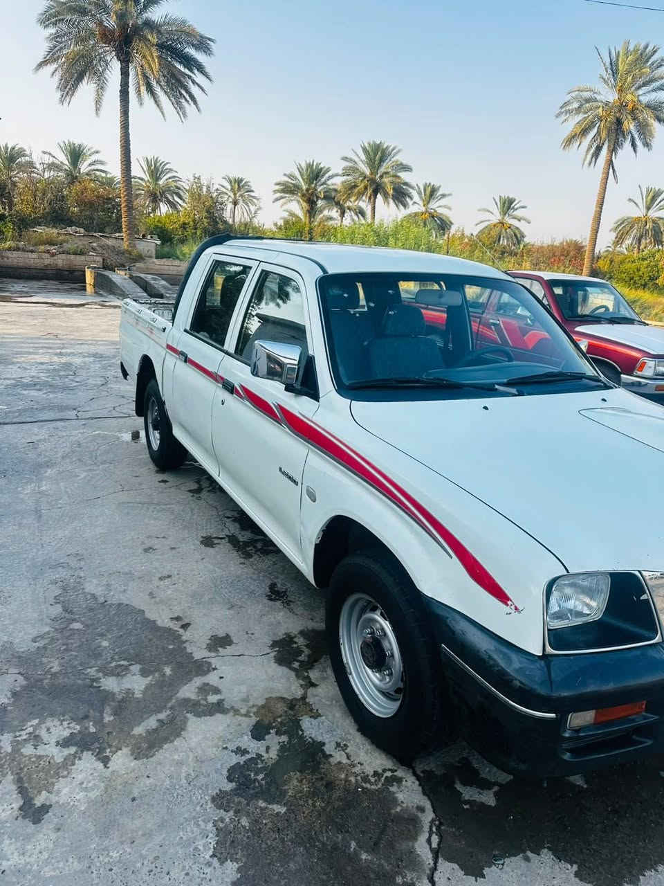 يا الله للبيع مسبوشي 2004 كفاله سياره جاهزه من كلشي. رقم بغداد مشروع وطني مكاني صلاح الدين بلد *********** سعره ٧٥
