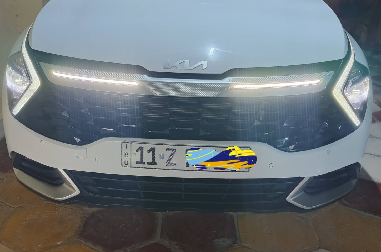 السلام عليكم للبيع كيا سبورتنج فول مواصفات 1/1 ماعدا البانوراما....
موديل/////////   2025
اللون //////////  ابيض
الرقم//////////// بغداد الجديد 
ماشية//////////  15 ألف 
السيارة/////// بحالة الزيروووو فابلون الشركة كلة بيها
كفالة عامة من كلشي من الصبغ والبارد والشخوط
السعر///////   217    وبيها مجال بسيط 
الاتصال على الرقم ***********
مكان السيارة   بابل
