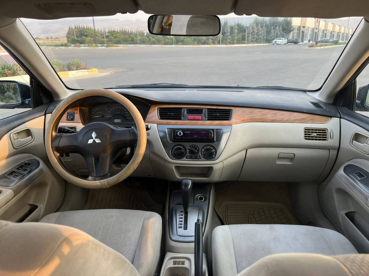 بە ناوی خوای گەورە و میهرەبان ❤️
🚘 ئەم سەیارە بۆ فرۆشتن |لانسەر 
🔹مۆدێل: 2007  تۆماتیک،
مەکینەگەورە
🔹 ڕەقەم سلێمانی
🔹 ئەوەلیات غرامە بڕاوەبەشەرت
ساحێب سەنەوی مردووە
🔹 موشتەری نیت سەرم مەیەشێنە
سەنەوی لە2023بەسەرچوە
✅ گێڕ، مەکینە و کارەبای بەشەرت
✅ تەبرید سارد🥶وگەرم بەشەرت
سەیارەکە پەڵەپەڵەبۆیاخی هەیە
 هیچ دەعمولێدراوی نییە
✅ کامل کارەبای بەشەرت
✅ چوارجام کارەبا
ناوزەرد
قوفڵ مەرگەزی  
✅ سەیارەکە ناو و دەرەوەی یەک لە یەک جوانترە، تەنها ماشااللەی  ئەوێت.
 سەیارەکە ماڵی دۆستە و ڕێکوپێکەو
چرکەی تیانیە.
چوارتایەوویلی لۆک 
💰 نرخ:56، گەڵا کەمێک معامەلە سەیارەکەبەس ماشااللەی ئەوێت چرکەو100دۆلارببڕە
📍 شوێن: سلێمانی

📞 ژمارەی خاوەنی:
***********
***********
تێبینی/سەنەوی لەسەرناوی ساحێب سەنەوی تازەئەکرێتەوە. السليمانية, العراق
