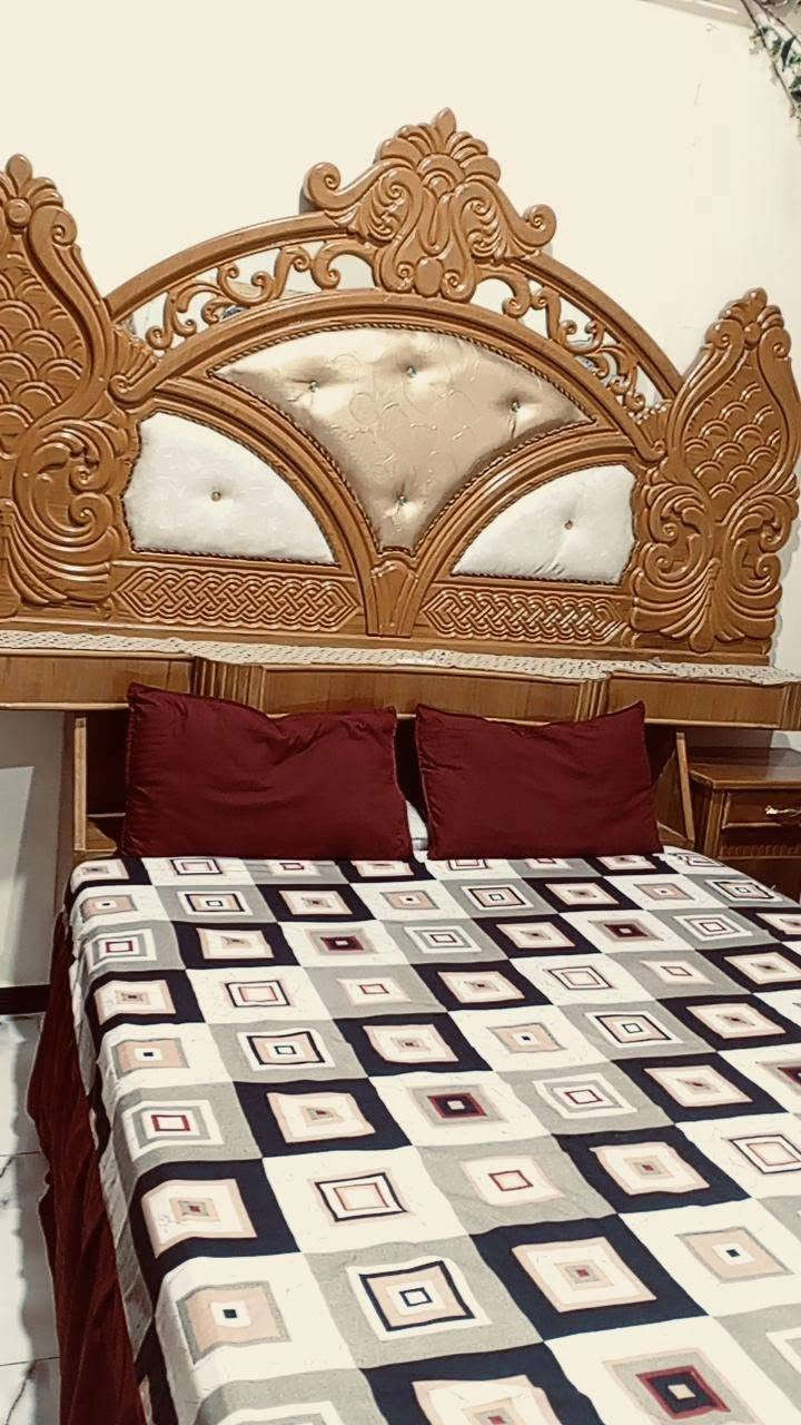 غرفه عراقيه السعر 700وبيها مجال عنواني البصره الزبير 
***********
