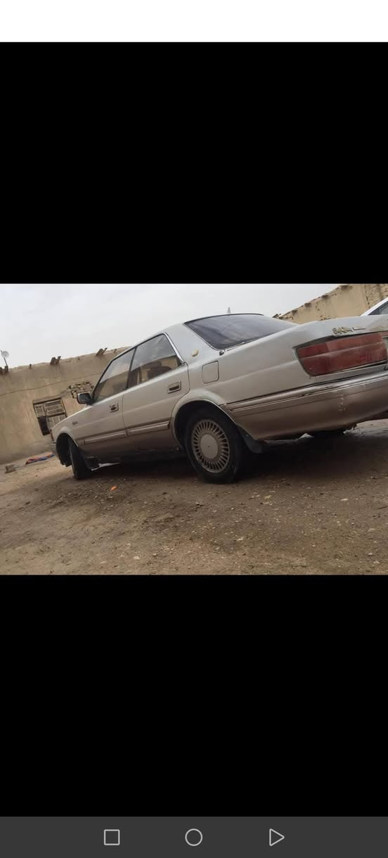 هارتوب (سيدان كراون) موديل 91مكينه 2500سنويه ساقطه شغاله مكينه وكير شرط الشغل كهربائيات نص ونص السعر 17 وبيهه مجال قليل التواصل خاص او على الرقم***********
