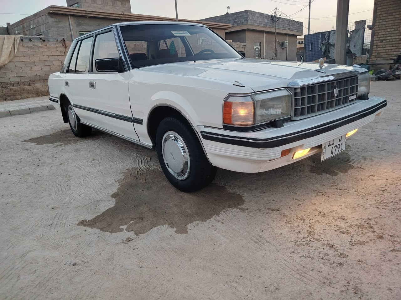 السلام عليكم للبيع سوبر  85 بلاديه  محرك وكير بلادي مكفولات  كير عادي   لاصبغ ولاخياس ولاتبديل تبريد ثلج تخم تاير حداديه جديده مابيهاا نقص اي شي  السعر 65$ وبيهاا مجال  مكانهاا الانبار فلوجه  اي استفسار ***********
