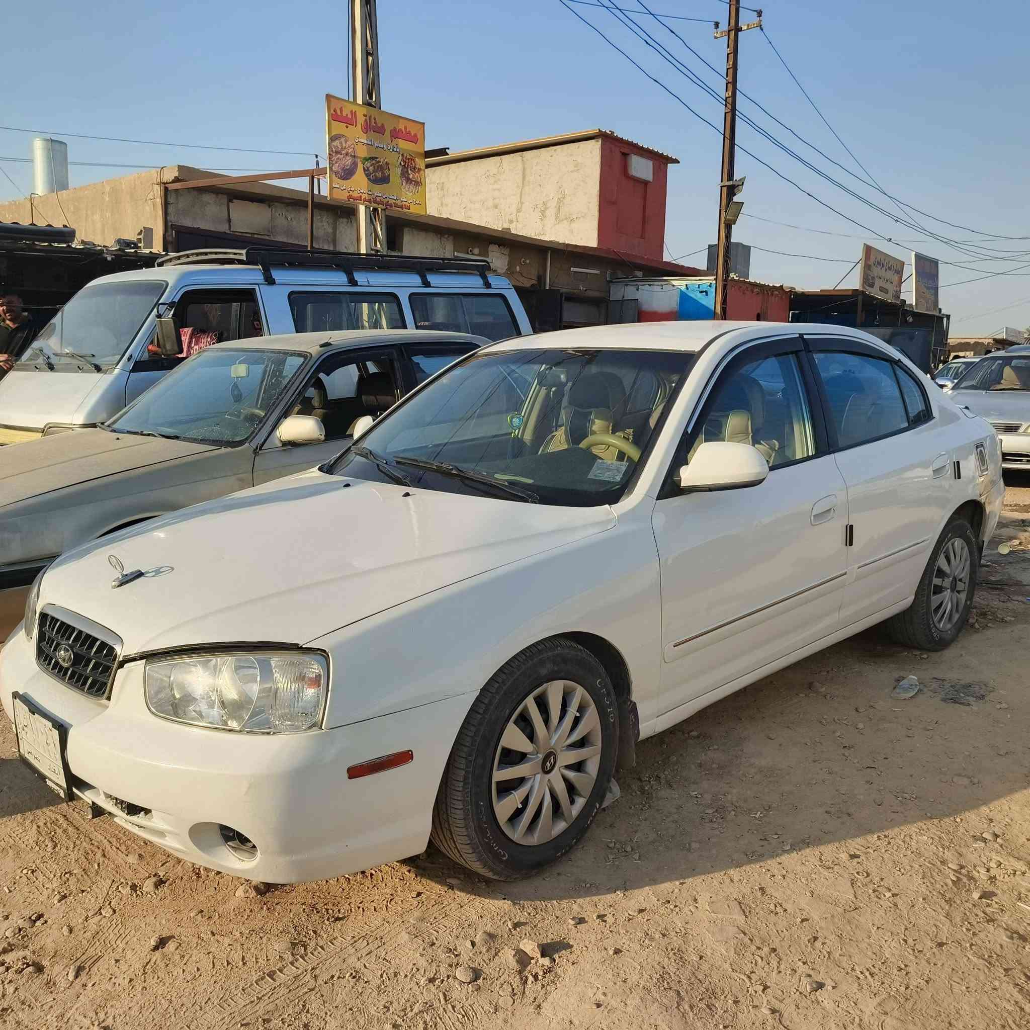 الانترة موديل 2001  رقم بغداد وارد امريكي سنوية لل 27شهر 8  گير اوتو گير ومحرك مكفولات تبريد ثلج تخم تاير سيارة كاملة مكملة كهربائيات كلها شغالة سيارة ضررها جاملغ الخلفي طخة بسيطة بدون دواخل معدلة عالبارد سيارة نضيفة مال جناي مكملها على ايدي والسيارة بسمي تحويل مباشر  سعرها 65 وبيها مجال  وتفاصيل اكثر على هذا الرقم ***********   مكان السيارة بعقوبة

