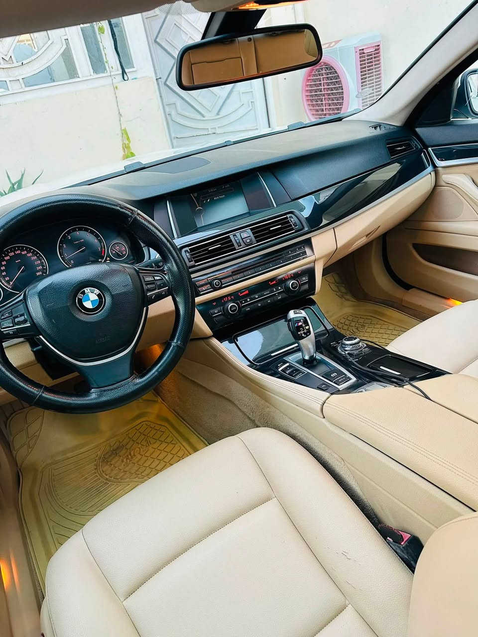 BMW_F10 2014

-------------------------------------
#السعر : 178 💵وبيه مجال بسيط
‏
#رقم الهاتف : ***********

#رقم السيارة : اربيل

#مكان السيارة : واسط/الزبيديه
-------------------------------------

السلام عليكم 
للبيع فقط F10 موديل 2014حجم 528 سيارة وارد خليجي وكاله العروش مكفوله كفاله عامه والسياره جديده ماشيه147 
موصفات
1-بصمة + ترحيب 
2-محرك 🚀+كير كوبرا 8 نمر⚙️ مكفولات
3- 5 بردات 
4-تبريد قطعتين  ❄️
5-سلايت ⚔️
6-مراية داخلية+ الجانبية عاكسة⚔️
7-تحكمات ستيرن ⚔️
8-مري شفط 📱
9-فان منفصل 💨
10-داخل بيجي  ⚔️
11-شاشة اعطال🖥
12-شاشة صغيرة 💽 
13-نظام قيادة طبيعي + سبورت + سبورت بلص ⚔️
14_بردة كهرباء
15-حساسات  امامية خلفية 🔥
16-ويل + تخم تاير جديد   ⚔️
17-صدر امامي خلفي جديد⚒
18-سايد بريك كهربائي 
19-انارة ترحيب خارجية 💡
20-لايت اوتو 
21-اوتو هولد 

-------------------------------------
