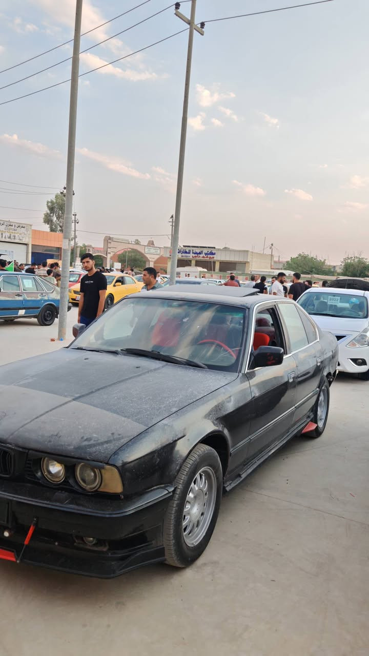سلام عليكم
بي ام دبليو
موديل 1988
سياره مابيه ضربه
رقم كركوك تحويل وكاله بشرط
مكينه كير بشرط
محرك 530i
سعرها 45 وبيها مجال
سياره موجوده ب كركوك 
او مراوس بسياره تكسي
رقم الهاتف ***********
