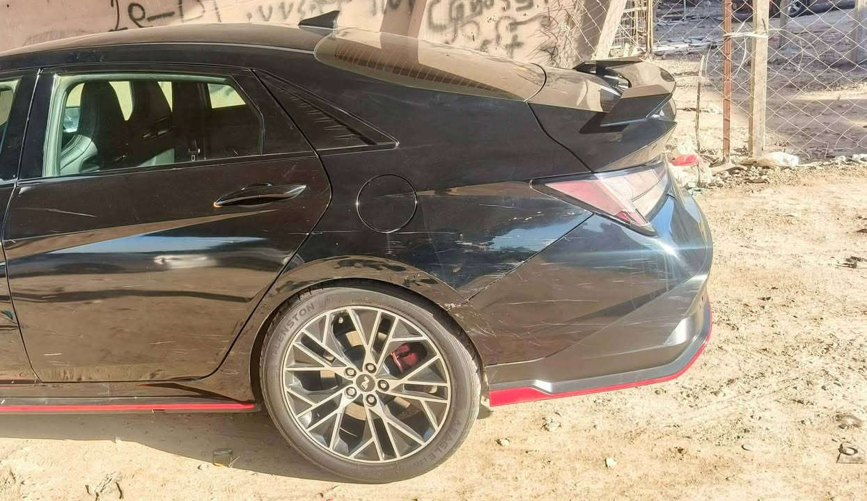 معوقين معوقين سنه ونص وتخلص 
هيونداي النترا  N وارد امريكي موديل2023 رقم بغداد. /معوقين 

المواصفات N فول❤️‍🔥اعلى فئه بل النترا 

السرعه /300 🚀

المحرك /2000 تيربو

الحادث جانبي :   قطع صبغ  بدون دواخل 

معروفه مواصفات N 

فتحة سقف

كير اوتماتيك 8نمر دبل كلج 

كشن حضن 

كشنات كنتارة وجلد N 

تحكم ستيرن نورمال سبورت وايكو

ابواب بصمه تشغيل عن بعد

شحن وايرلس +شاشة متصله +كاميرا 

نظام صوت BOSS

اشارة ترحيب +اشارة مرايا+اوتو ستوب+نقطه عمياء 

كروز سرعه+تحديد مسار +رادار امامي وجانبي وخلفي

حساس وخلفي
نظام NORMAL  وSPORT  وECO  وN وNGS
كشنات هيتر و ستيرن هيتر
لايتات ليد 4عدسات زينون بكلايت ليد 
السعر 125

مكان السيارة بغداد -

للاستفسار ***********
