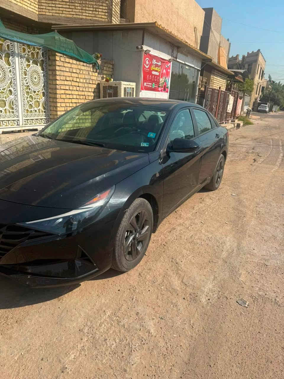 ‏السلام عليكم ورحمة الله وبركاته إلنترا موديل 22 نص فول حادث كما واضح في الصور الاستفسار الاتصال على الرقم  ***********
