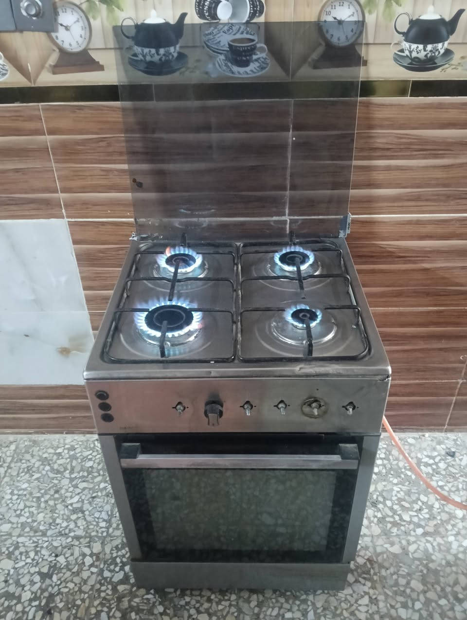طباخ ٤ عيون • للبيع • تواصل