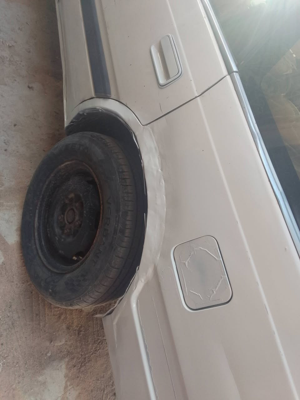 سلام عليكم مازده ستيشن محرك وكير كورله 1600بدون تنقيص  جديد تبريد بيه دوشمه جديده حته صندوق  حداده جديده مشط جديد جاملقات معمره خلفيه كهربائية شعاله كله اشاير لايتات حته حساس باب يشتغل بس قبل فتره طفه مكان بصره ابوخصيب سعر 35 وبيه مجال ‏‪***********‬‏ نسويه متهيه وماعليه غرامات
