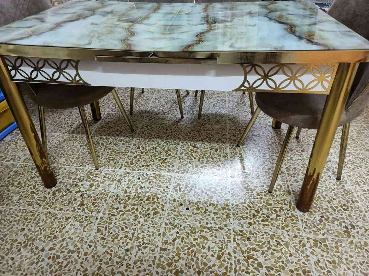 لبيع نضيف مابي اي كسر العنوان حي الحدباء سيدين المضخه ***********
