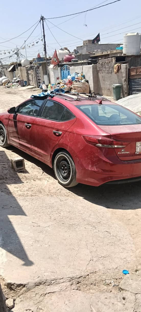 للبيع 2018 ماشيه 119 حادثها بجم جاملغات وبنيد مبدل الشاصي الايسر بيه تعديل الباقي كفاله السعر 110 وبيها مجال المكان  بغداد البلديات بأسمي *********** متوفر واتساب
