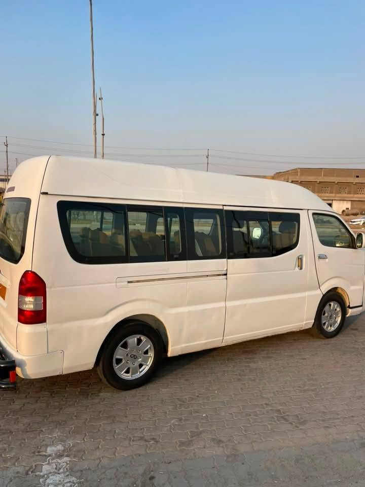 شيري 2013 مكينه لا تنقيص ولا تبخير حداده جديده امامي خلفي تخم تاير جديد تبريد شغال كهربائيات كلها شغاله   دومشه ارضيه جديه  درع جديد  مشط صارله 3ايام شاده ما ناقصها برغي السياره باسمي شخصيا شرط التحويل السياره جاهزه الحمد الله والسعر 85وبيها مجال رقمي *********** مكان السياره البصره حي الحسين
