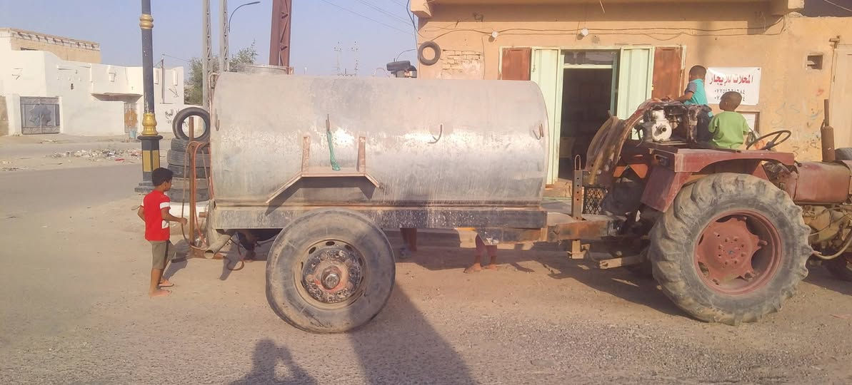 السلام عليكم مقطوره لبيع مقلون نضيفه كلش مكان ذي قار قضاء الرفاعي ***********
