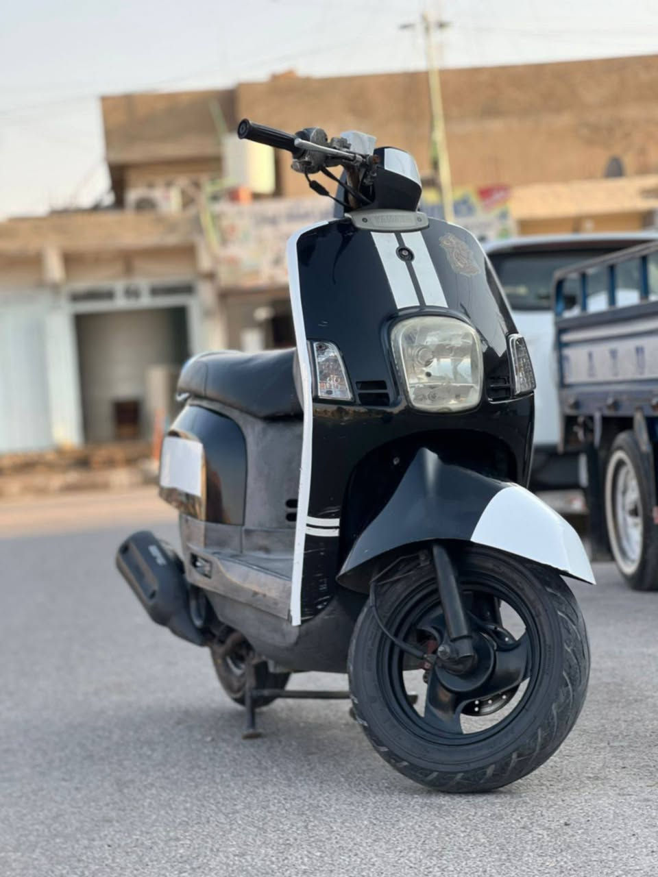 سلام وعليكم
بوليس البيع دراجه كفاله ما مفتوح بيه اي شي 
كله شغال سلف هندر كهربايات كفرات صليه ختم واحد ويه مكينه مكان دراجه كوت فلاحيه سعره خاص او ***********
