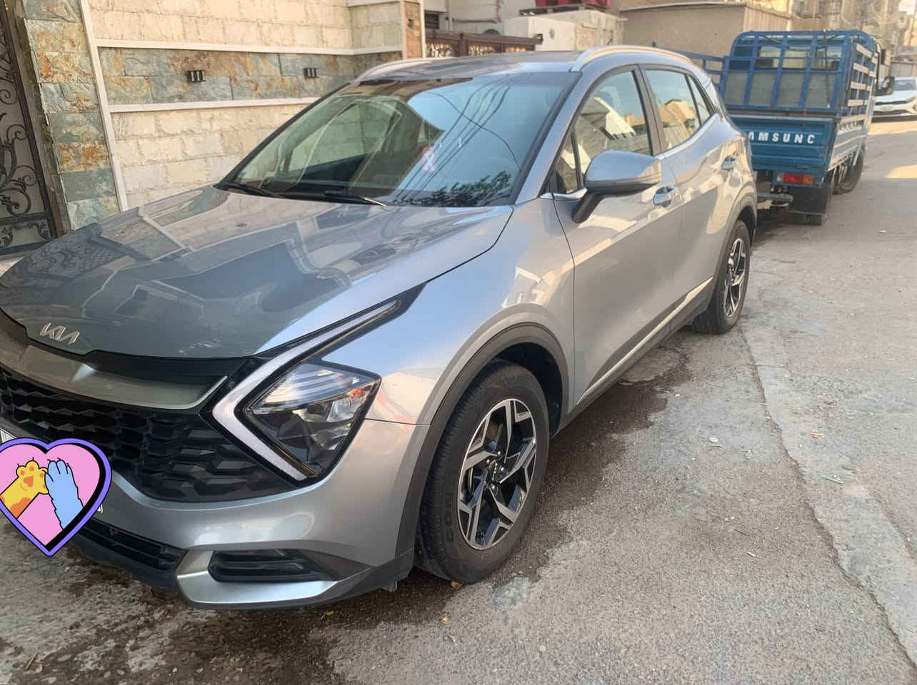 سبورتج خليجي
موديل 23 
بيها جاملغ وكاله مبدله 
وبيه بنيد صبغ بدون حادث السياره 
لا دواخل ولا ايرباك 
رقم بغداد بسمي 
مكينه 2000 
سعرها 188 وبيه مجال شوفه وادلل
ماشيه 77 جديده السياره 
مكانها بغداد الكرخ 
***********
