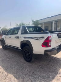 هايلوكس • ٢٠٢٤ • ماشيه ٦٠٠٠٠