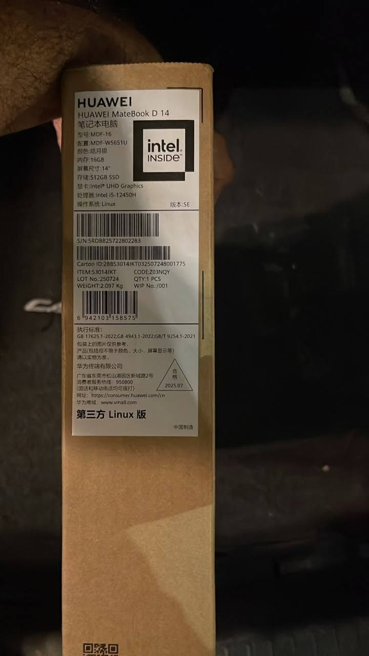 لابتوب للبيع
المعالج: Intel Core i5-12450H — 8 أنوية / 12 خيط، ومعالج قوي جداً للدراسة والشغل اليومي والبرمجة.
الرام: 16GB
التخزين: 512GB SSD
الشاشة: 14 إنج
كارت الشاشة: Intel UHD Graphics مدمج، يعني ما بيه كارت شاشة منفصل NVIDIA/RTX.
النسخة اللي بالصورة طالعة أساساً بـ Linux، مو Windows؛ تگدر تنصب Windows عادي، بس تحقق من موضوع الرخصة.
***********

نص مكتوب في الصور:
- Component Specification CPU Intel Core i5-12450H (12th Gen) Cores / Threads 8 Cores / 12 Threads Graphics Intel UHD Graphics (Integrated GPU) RAM 16GB LPDDR4X Storage 512GB NVMe PCIe SSD Display 14-inch IPS FullView Display Resolution 1200 x 1920 Battery 56Wh Li-Polymer Charger 65W USB-C Adapter Weight Approx. 1.39 kg Camera 1MP HD Camera Wireless Wi-Fi 6 + Bluetooth 5.1 OS Linux Edition (Windows compatible)