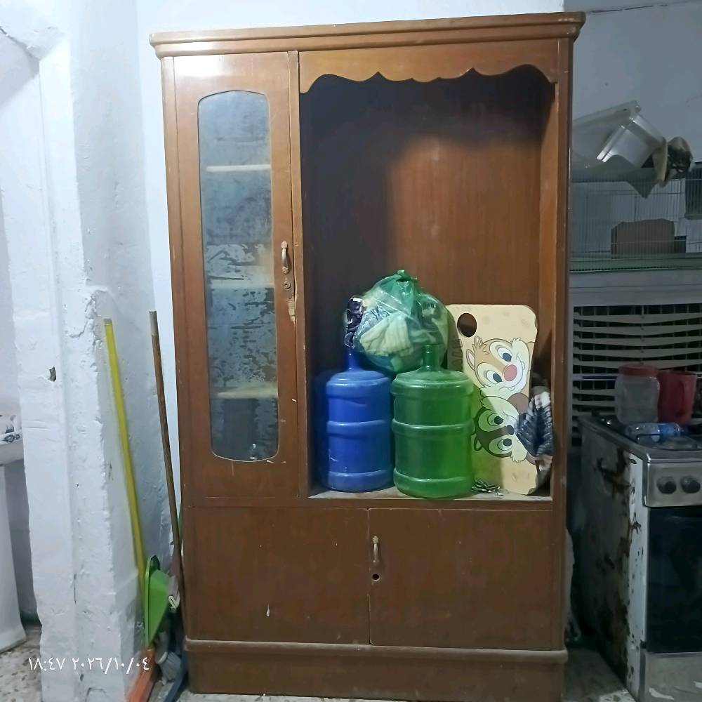 زاويه • خشب ثقيل • يحتاج صبغ