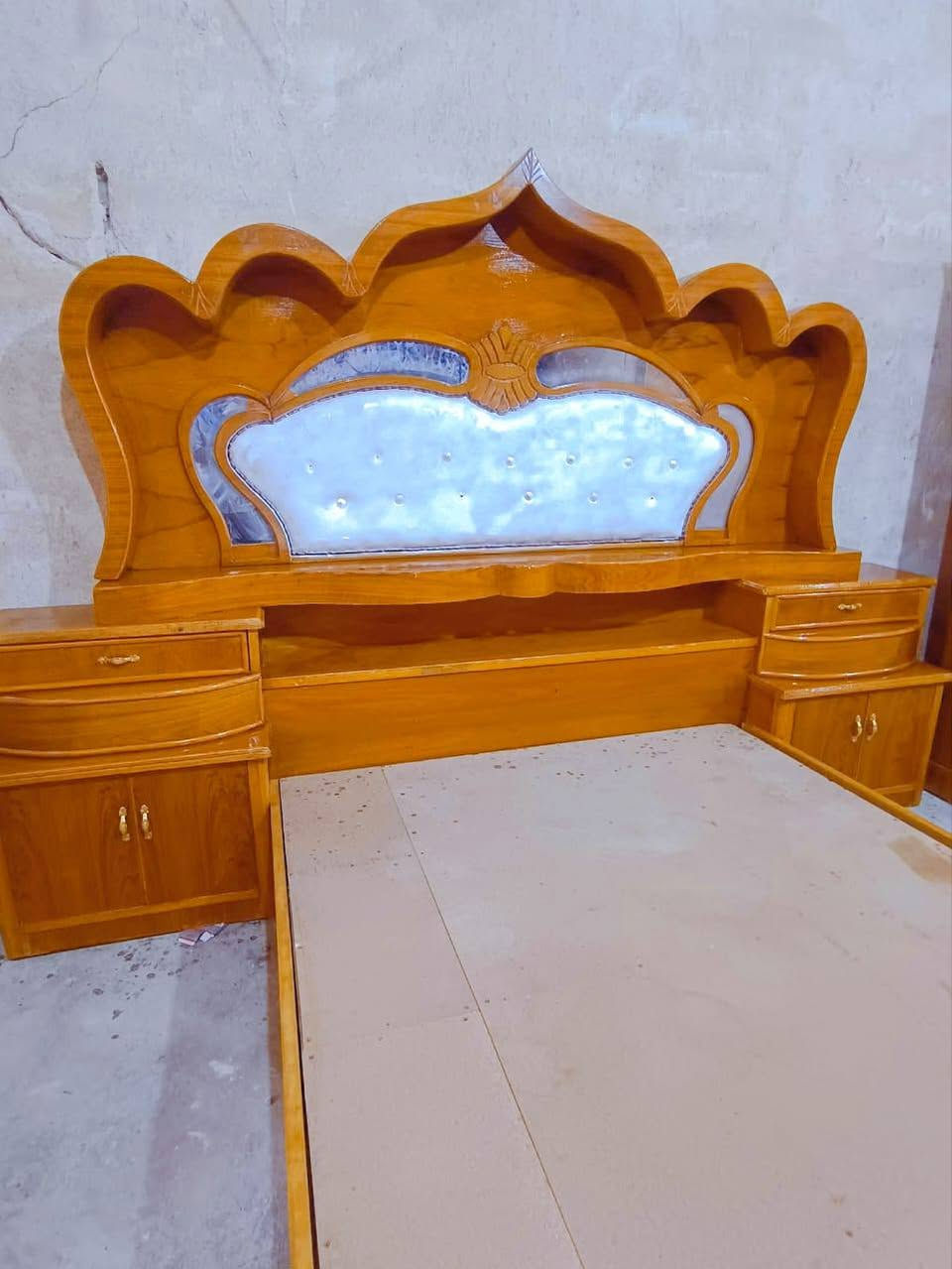 غرفه تسكام صاج داخل خارج شغل ثقيل السعر 850عنوان حله شارع 80لتواصل ***********
