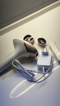 جهاز ليزر ماركه Philips اصلي  جديد مامستخدم الا كم مره السعر  300