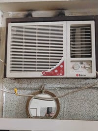 للبيع سبلت حافظ 2 طن  مكيف البلسم 2 طن العنوان الكاظمية شارع المفيد لل...
