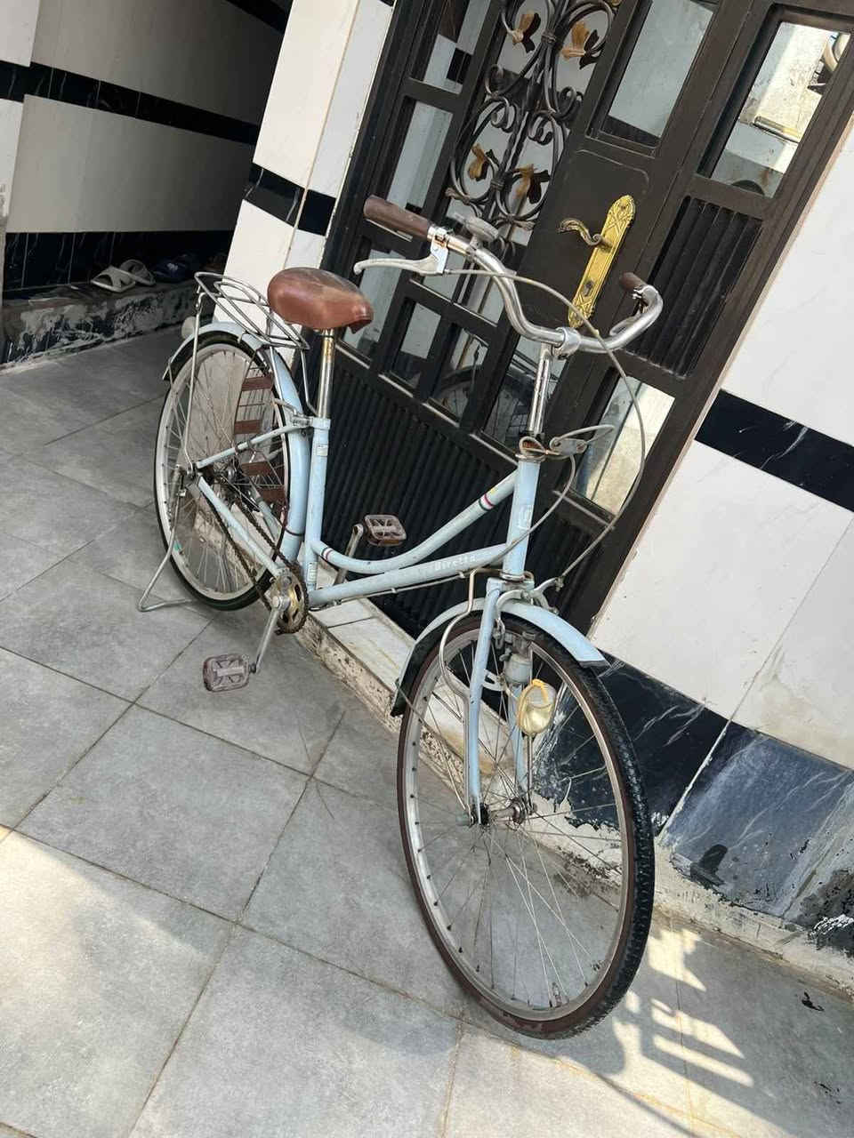 كرسي • للبيع • بغداد