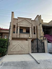 ٢٤٠م • ٦ غرف سويت • جاهز للسكن