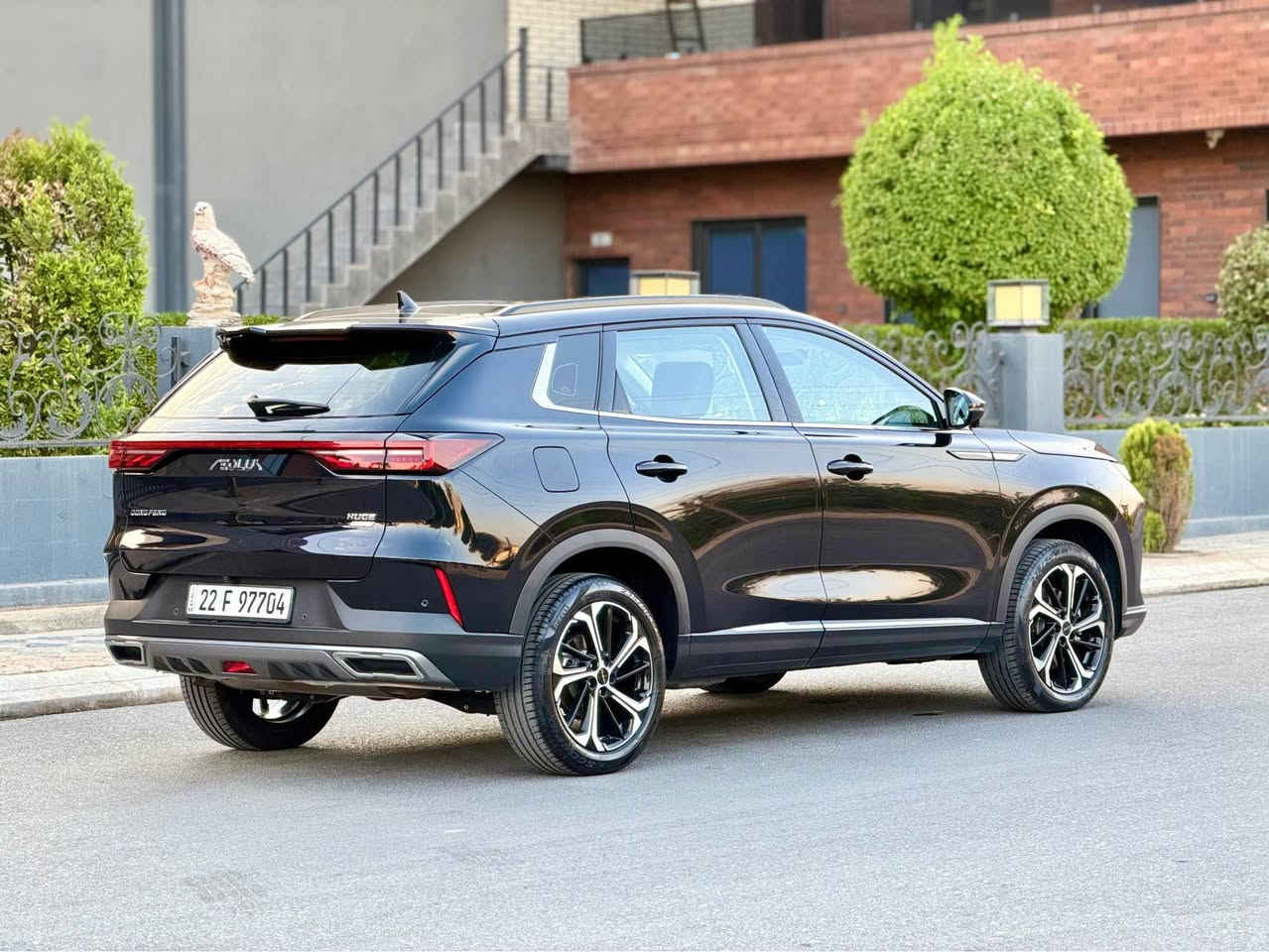 Dongfeng Huge  2024 بلک ان هایبرید
قەپات مواسەفاتە کارەباییە شحن هایبرید بەنزین زمان شە ریکای الیس حوبیدی
مەکینەی 1.5 توربویە هێزی ئەسپ 200 پانۆراما بەسمە شاشە گەورە گێچ الکترونی شاشە. کامیرا360 پلە کوشن گەرم و جلد و کارەبایی تحکم ستیرن تحدید سورعە ئوتوهولد سندوق کارە بای
تەنیا 39 هەزار کیلومتر رویشتووە و زۆر تازەیە 
 هیجی نیە لۆکە هە مووشتیکی نویە 
سعری 165 وەرقە 
واتساب *********** أربيل, العراق
