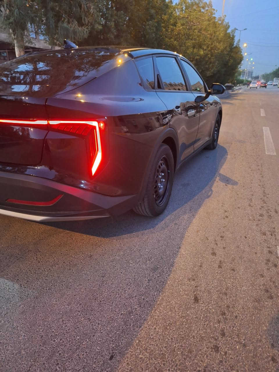 سلام عليكم بيع فقط بدون مراوس
للبيع K4 موديل 2025 وارد امريكي لون اسود 
دخول جديد 

بدون رقم ماشيه4000 الف 
حادثه دعاميه وبنيد بيه ايرباك ستيرن وبرده

مواصفات السياره تحكم استيرن جهتين
بصمه تشغيل

شاشه كبيره كامره دواره

تحديد مسار لد خلفي وامامي

صندوق بصمه 

ابواب بصمه ترحيب سايد بريك بصمه

رادار امامي توقف ذاتي

حجم المحرك 2000 دوش

السعر 143 وبيه مجال للشراي مكاني بغداد الحريه 
*********** للستفسار الاتصال غير متواجد عل فيس
